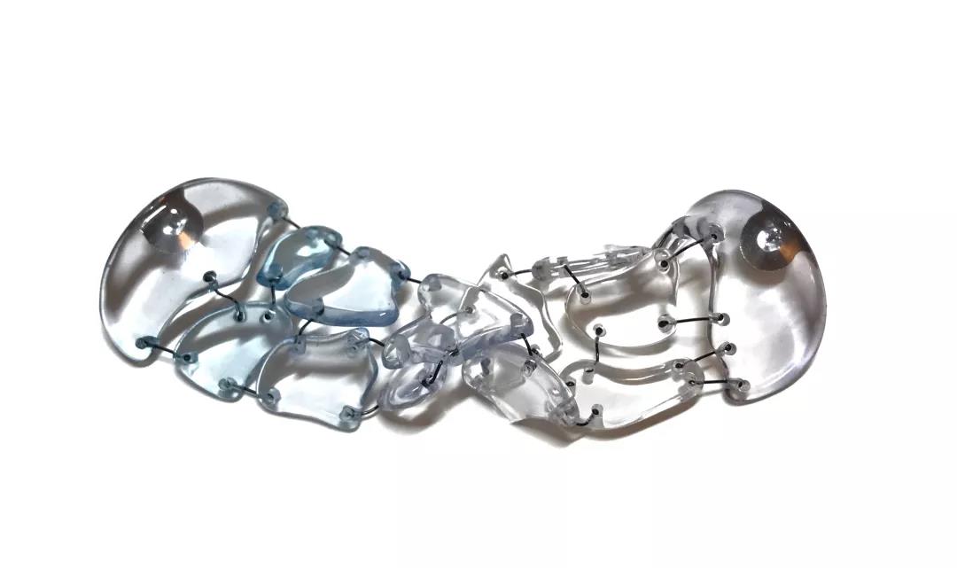 連接 Connection 胸針  from C2 Jewellery/Chun CHENG