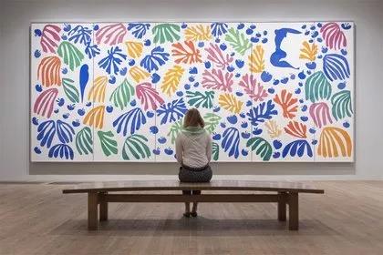 馬蒂斯稱這種創(chuàng)作方式為“Painting with Scissors”（以剪刀作畫）